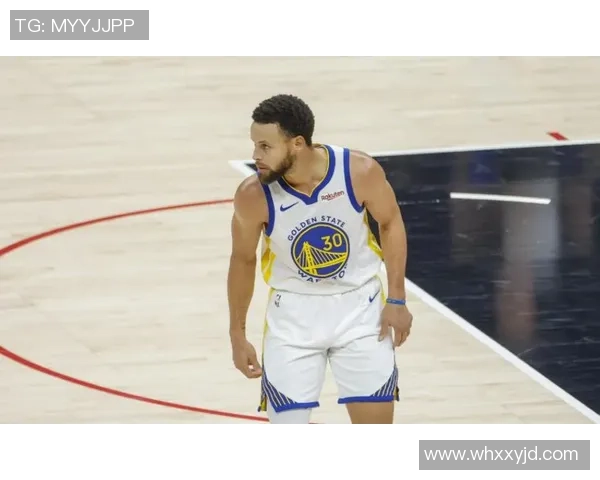 库里狂砍38分助勇士力克快船展现超级巨星风采