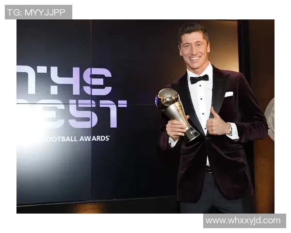 莱万的足球传奇之路：从小镇少年到世界顶级前锋的辉煌历程